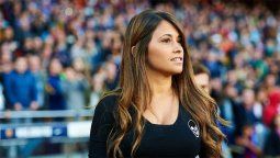La presencia de Antonela Roccuzzo no pasó desapercibida en el Camp Nou