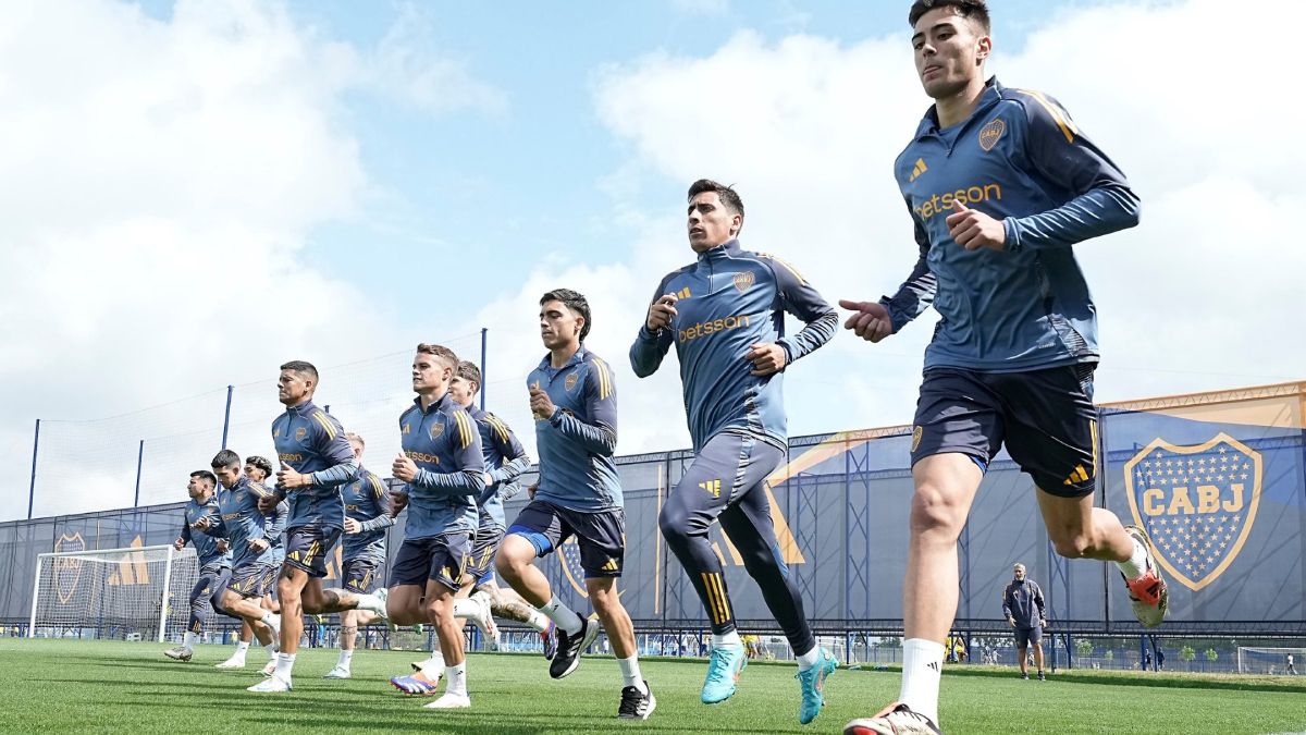 El plantel de Boca entrenó en Ezeiza. Los que jugaron con Gimnasia hicieron ejercicios regenerativos, y los suplentes trabajaron con pelota. El plantel de Boca entrenó en Ezeiza. Los que jugaron con Gimnasia hicieron ejercicios regenerativos, y los suplentes trabajaron con pelota.