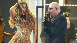 Sofía Vergara se subió al taxi con Pitbull