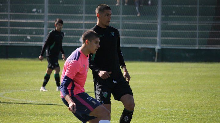 Palacios Alvarenga le marcó un triplete a la Lepra