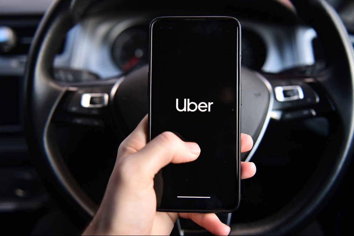Uber. Una joven quedó sorprendida cuando pidió un auto Uber y el chofer era el actor