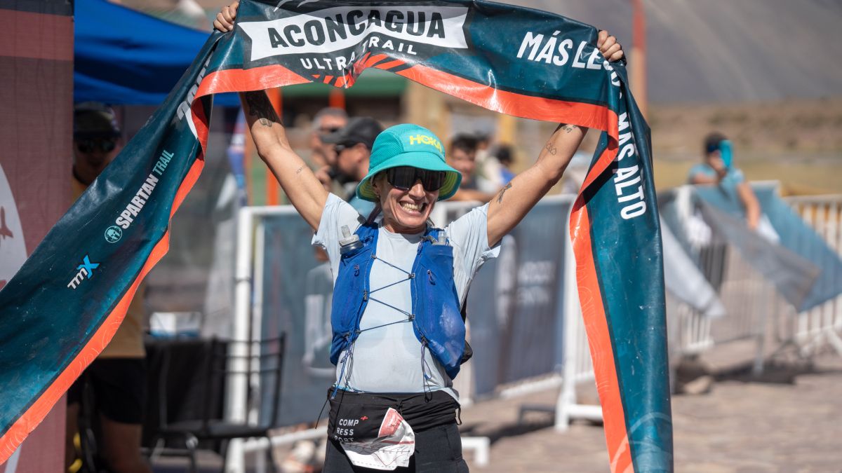 María Silvina Pérez fue la ganadora en los 90k del Aconcagua Ultra Trail. María Silvina Pérez fue la ganadora en los 90k del Aconcagua Ultra Trail.