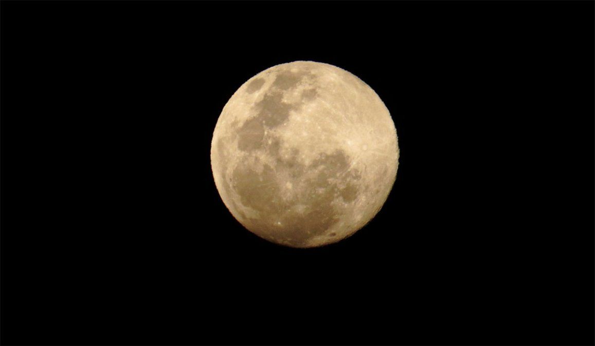 En las noches antes de la luna llena, las personas duermen menos. Cómo sigue el calendario lunar &nbsp;
