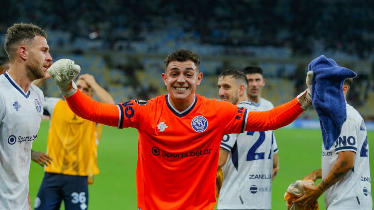 Nicolás Bolcato se afirmó en el arco de la Lepra y fue uno de los héroes del Maracanazo azul