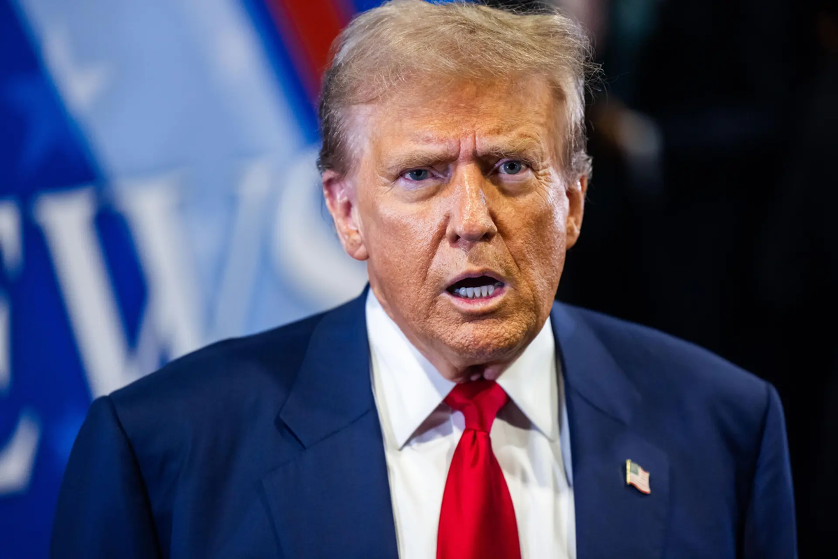 Donald Trump con sus comentarios sugiere que podría reducir la ayuda a Ucrania si derrota a su rival la demócrata Kamala Harris. Crédito: EFE.