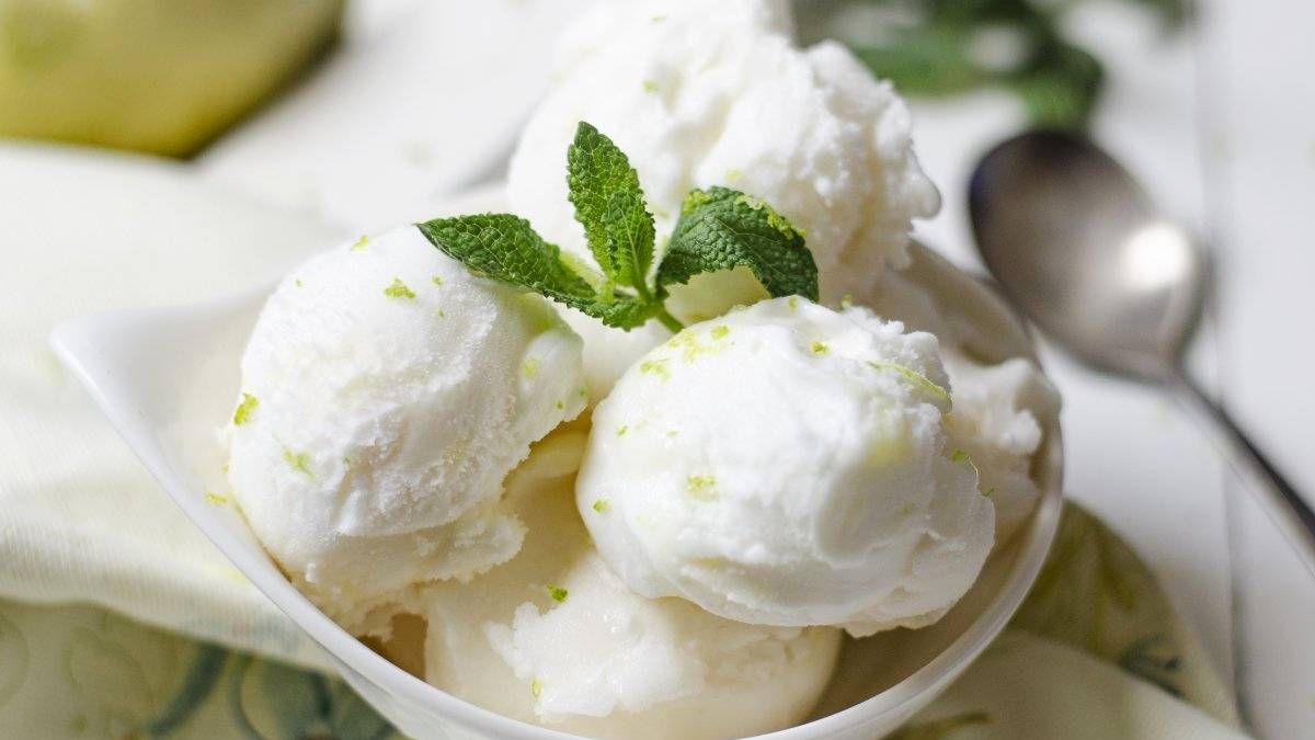 Recetas: Helado de limón a la crema. Foto: bonviveur.