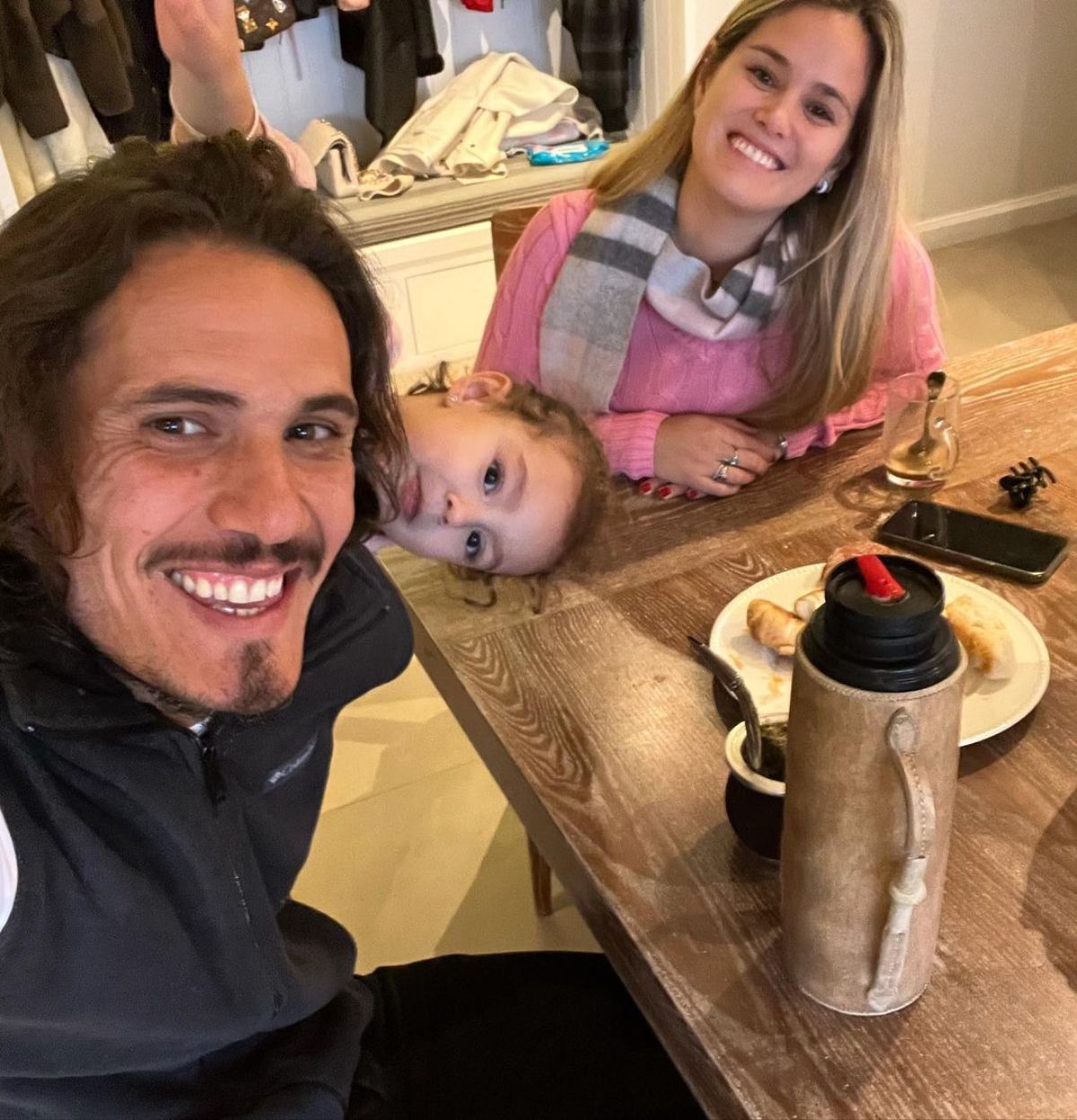 Edinson Cavani justificó su negativa a Boca en una decisión familiar