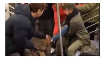 Dramático video del ataque de un pitbull a una mujer en el subte