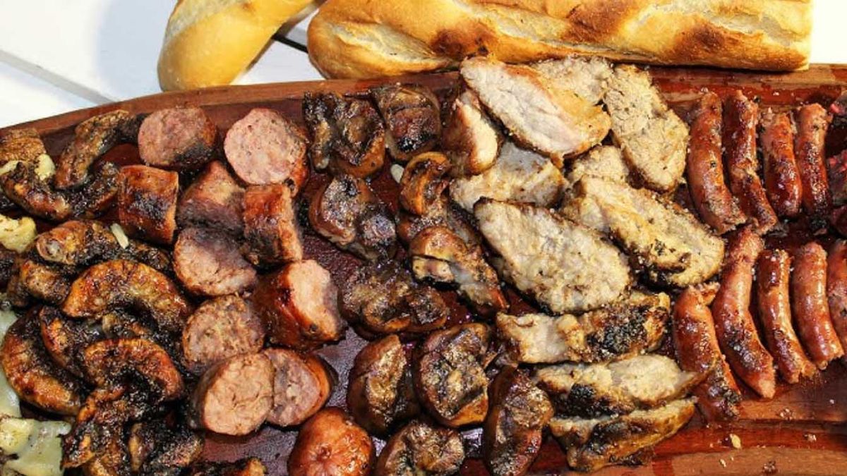 Asado argentino: las achuras que no pueden faltar en la parrilla