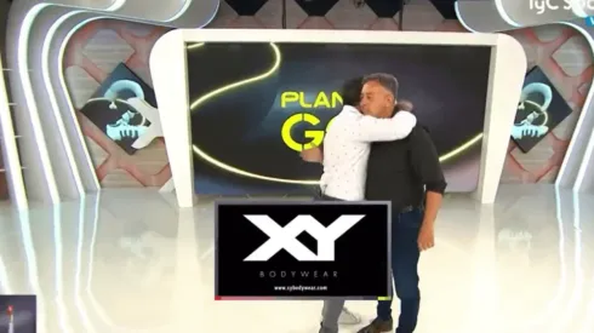 The emotional hug with which Fernando Lavecchia and Pablo González closed Planeta Gol, after 13 years on the air.