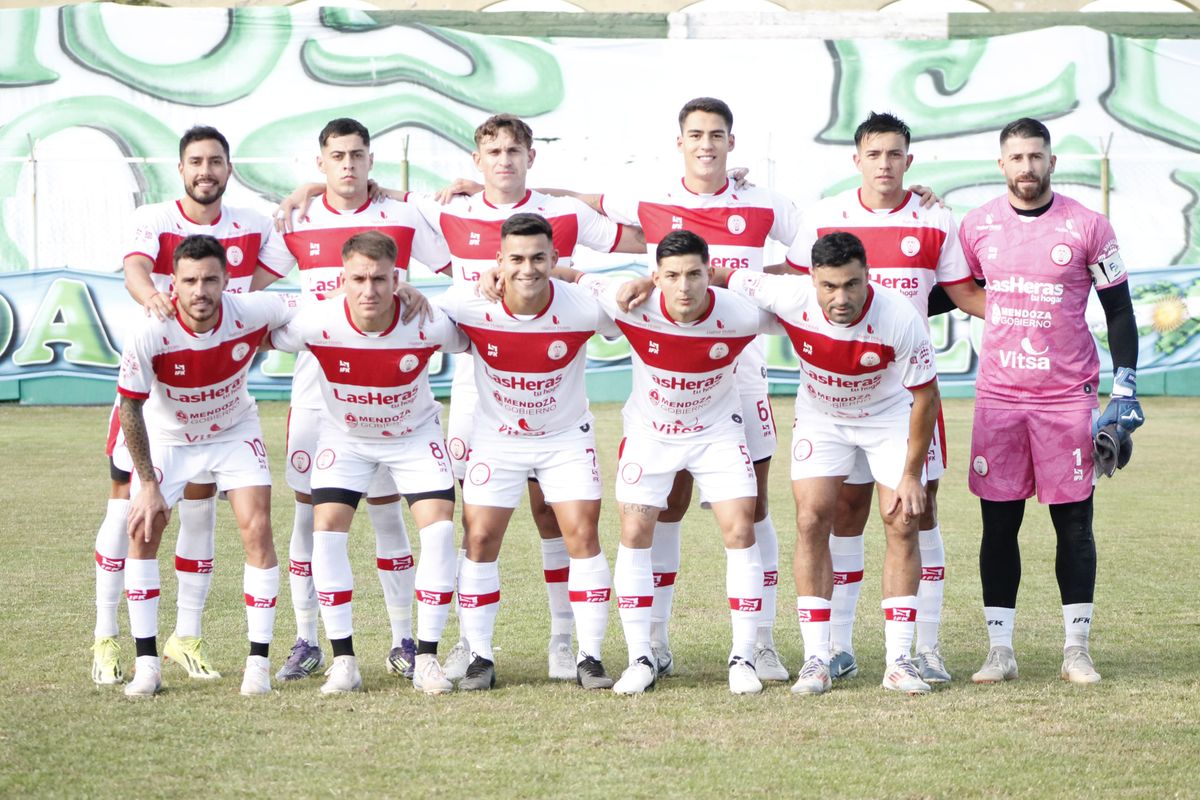 Huracán Las Heras igualó ante Estudiantes en San Luis y sigue en la cima de la tabla en el Federal A. 