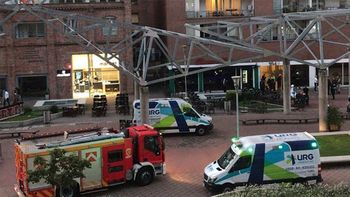 Un médico quiso rescatar a una mujer y murió tras caer por el hueco de un ascensor