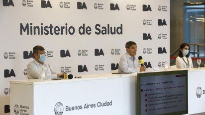 El Gobierno de la Ciudad de Buenos Aires admitió este lunes que si los casos de coronavirus siguen en aumento se podrían aplicar nuevas restricciones.