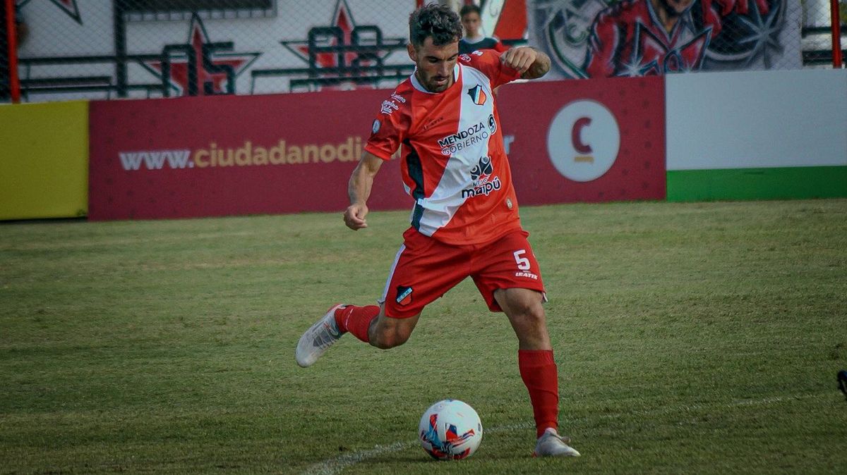Leonel Pierce se lamentó por la derrrota de Deportivo Maipú ante Alvarado.