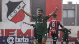 Santiago Moyano con un lindo cabezazo marcó el primer gol del Deportivo Maipú ante Patronato.