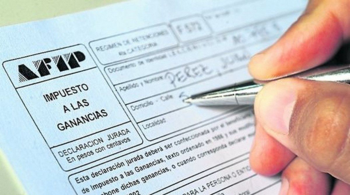 Ganancias: las principales diferencias entre los proyectos del Gobierno y la oposición