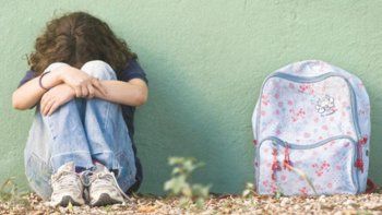 Se promulgó la ley que pone multas a los padres de chicos que hagan bullying en Mendoza Se promulgó la ley que pone multas a los padres de chicos que hagan bullying en Mendoza