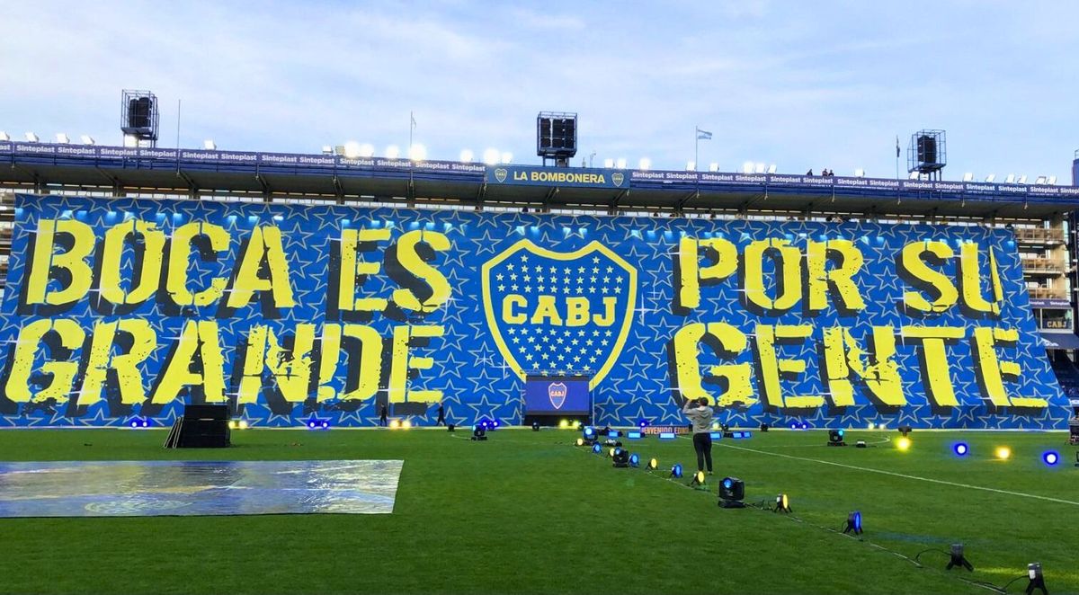 Migliore se refirió a la bandera.