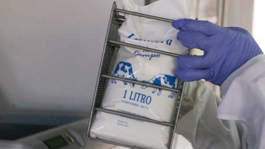 El Gobierno entregará ensachetadoras para bajar 40% el precio de la leche