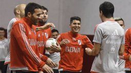 Siempre que llovió... River y Estudiantes se ponen al día