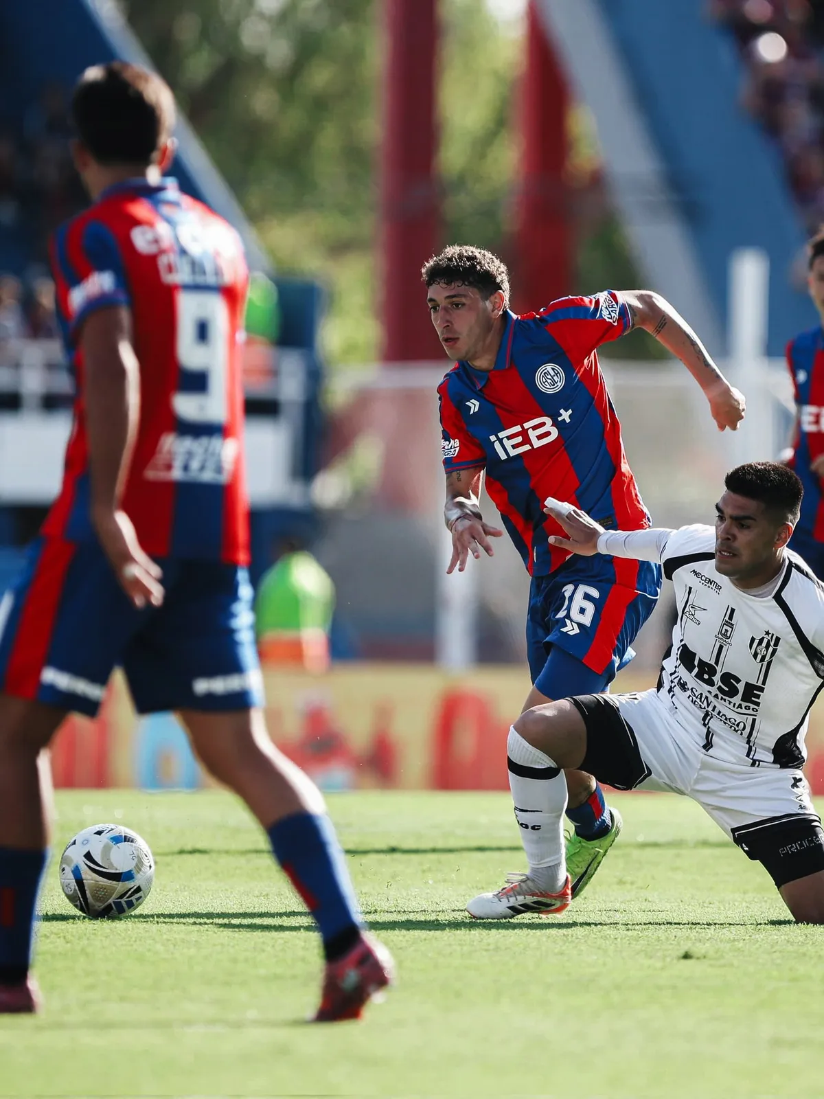 Gonzalo Abrego fue titular en la victoria de San Lorenzo.