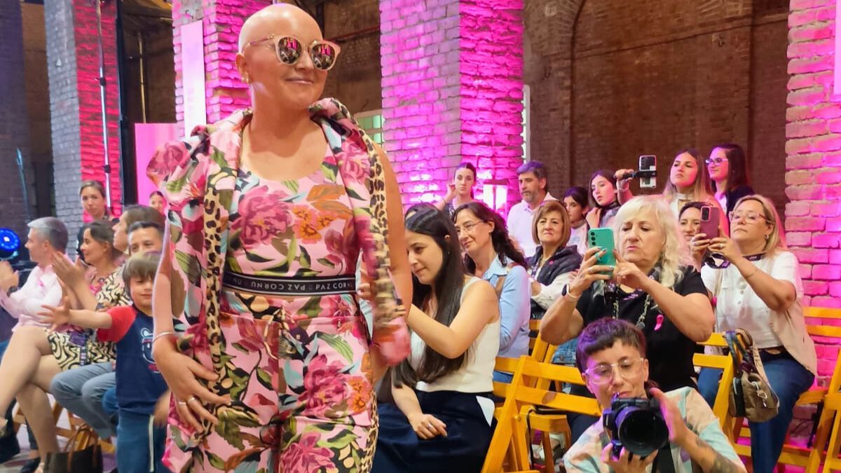 María Valle desfilará por segunda vez consecutiva. Somos mucho más que un diagnóstico
