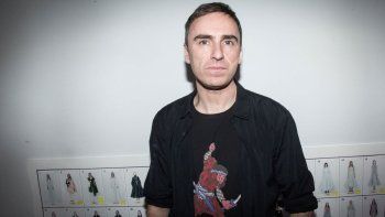 Raf Simons se suma a Calvin Klein como director creativo