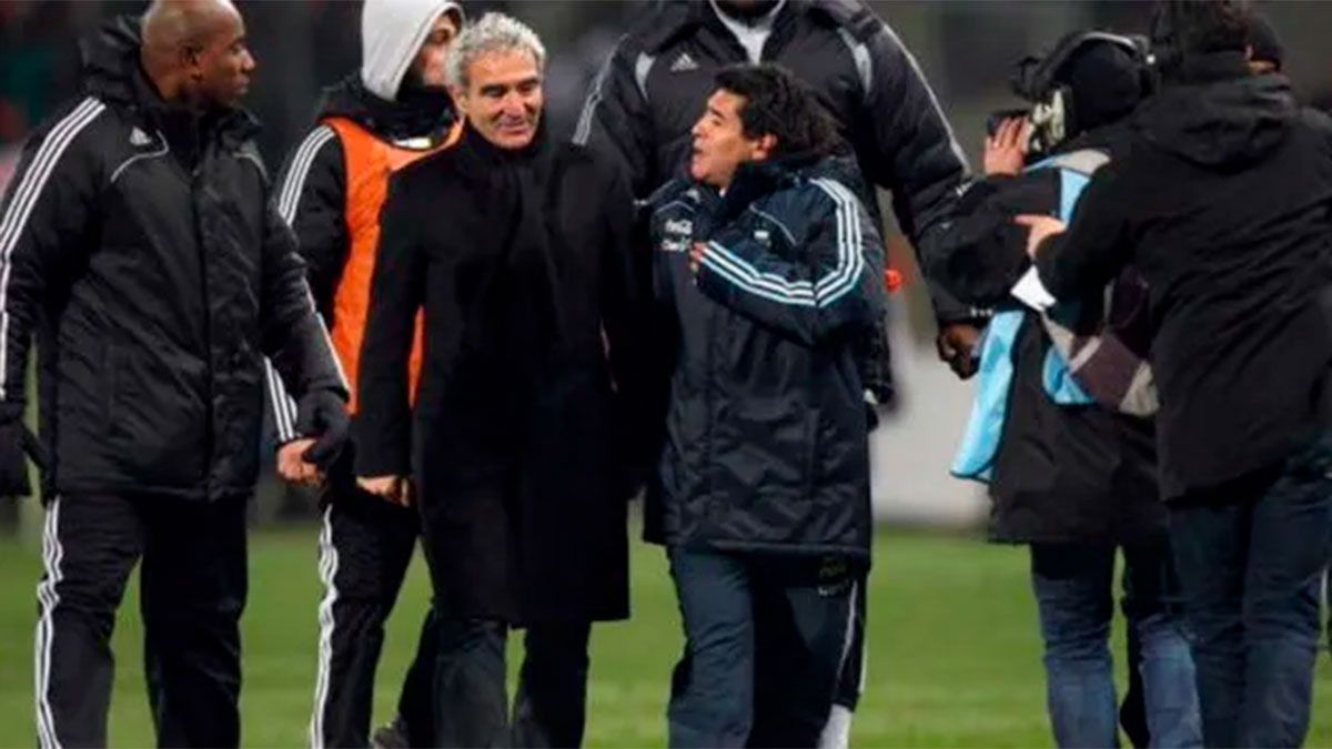 Raymond Domenech fue repudiado por lo que dijo de Maradona