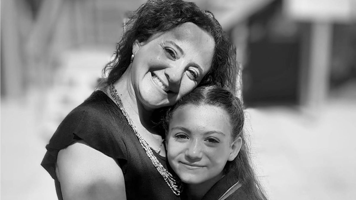 Pilar y su mamá. Pilar y su mamá.