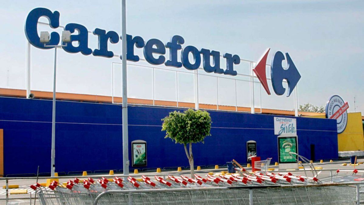  Carrefour de desprenderá de sus sucursales en la Argentina.