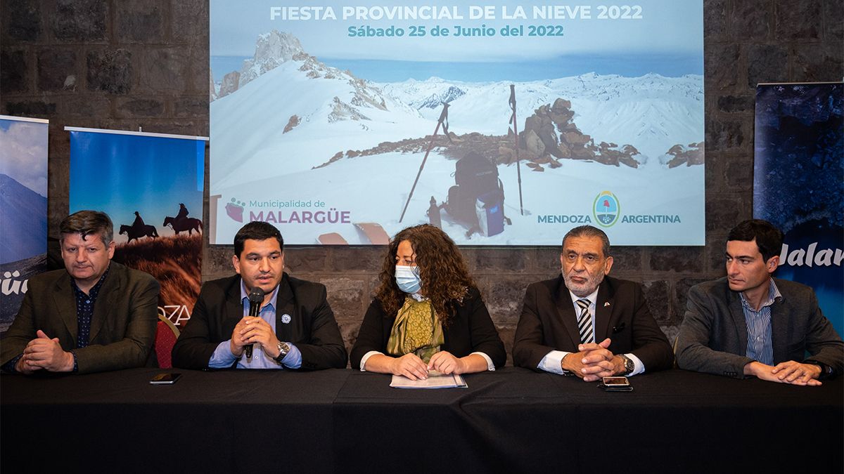 La Fiesta de la Nieve 2022 fue presentada en la Enoteca.