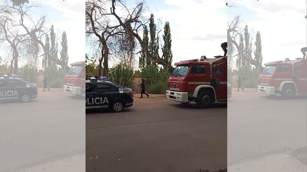 Un llamado al 911 notificó que dos hombres estaban siendo arrastrados por la corriente del canal Cacique Guaymallén.
