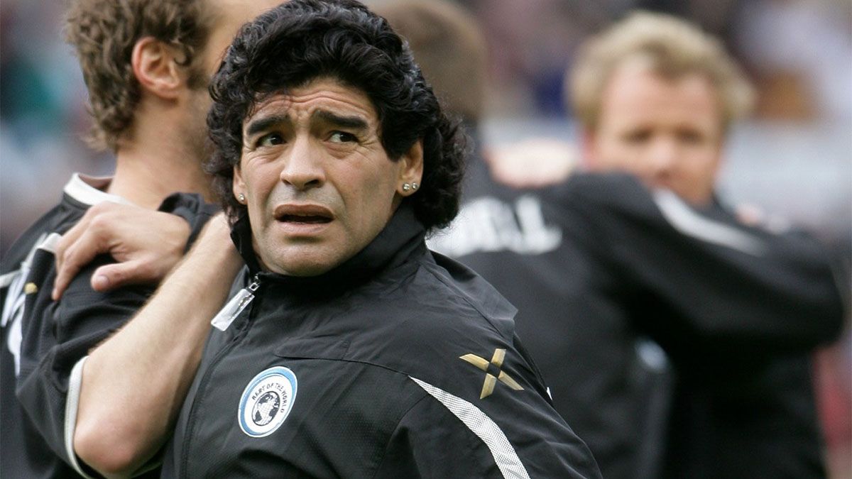 Se viralizó un video del día que Maradona dio cátedra en Old Trafford