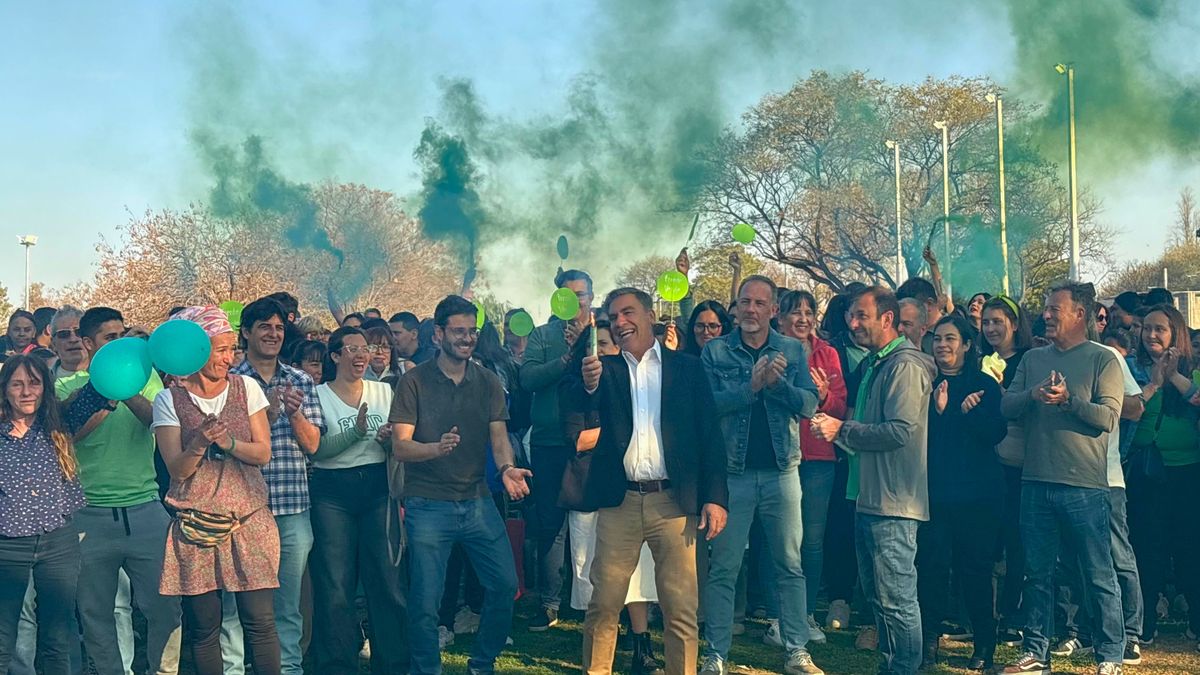 Los candidatos del Frente Verde en el acto que se realizó en el Parque Central de Ciudad.