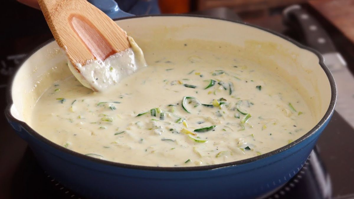 Esta cremosa salsa es una verdadera delicia. Esta cremosa salsa es una verdadera delicia.