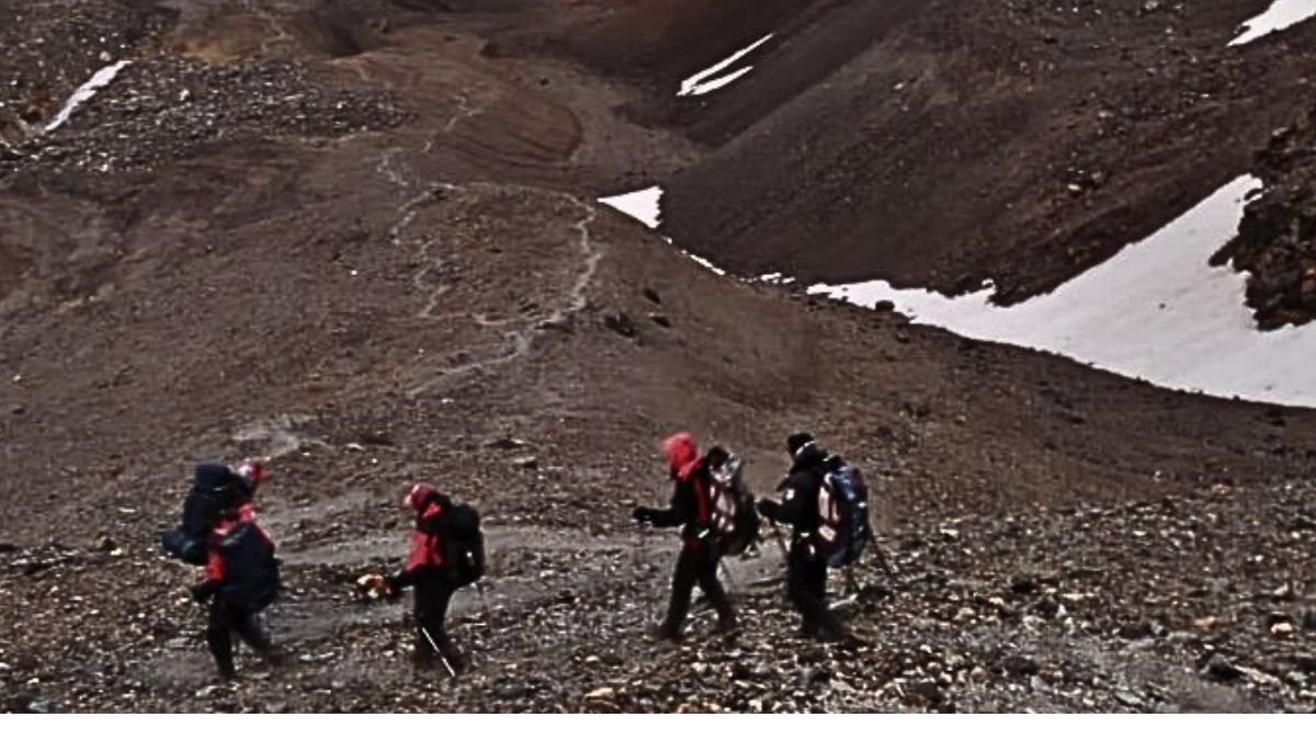 Búsqueda del andinista que se perdió tras hacer cumbre en el Cerro El Plata. Búsqueda del andinista que se perdió tras hacer cumbre en el Cerro El Plata.