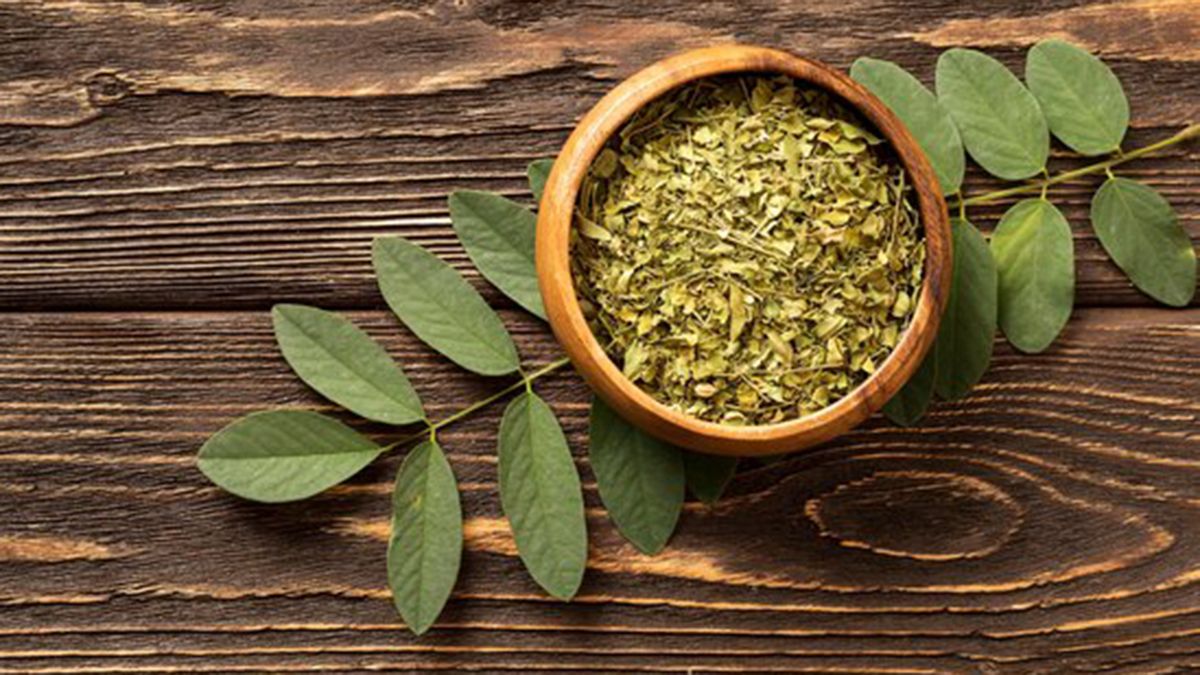 Las hojas de laurel sirven para calmar los ataques de tos si se las combina con miel y limón. Las hojas de laurel sirven para calmar los ataques de tos si se las combina con miel y limón.