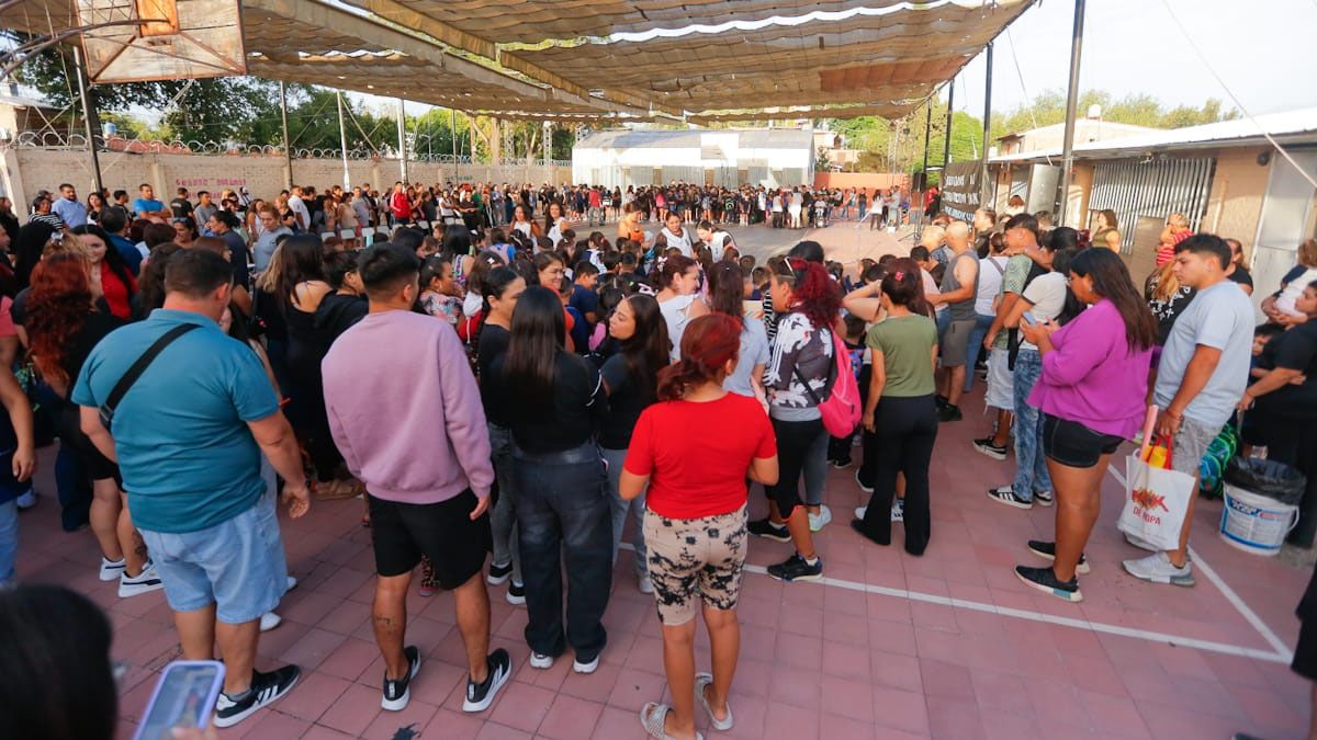 Este miércoles inicia el nivel primario, escuela especial, de adultos y primer año del secundario. Este miércoles inicia el nivel primario, escuela especial, de adultos y primer año del secundario.