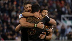 Los Jaguares le ganaron a los Sharks sudafricanos y se aseguraron el primer lugar de su conferencia