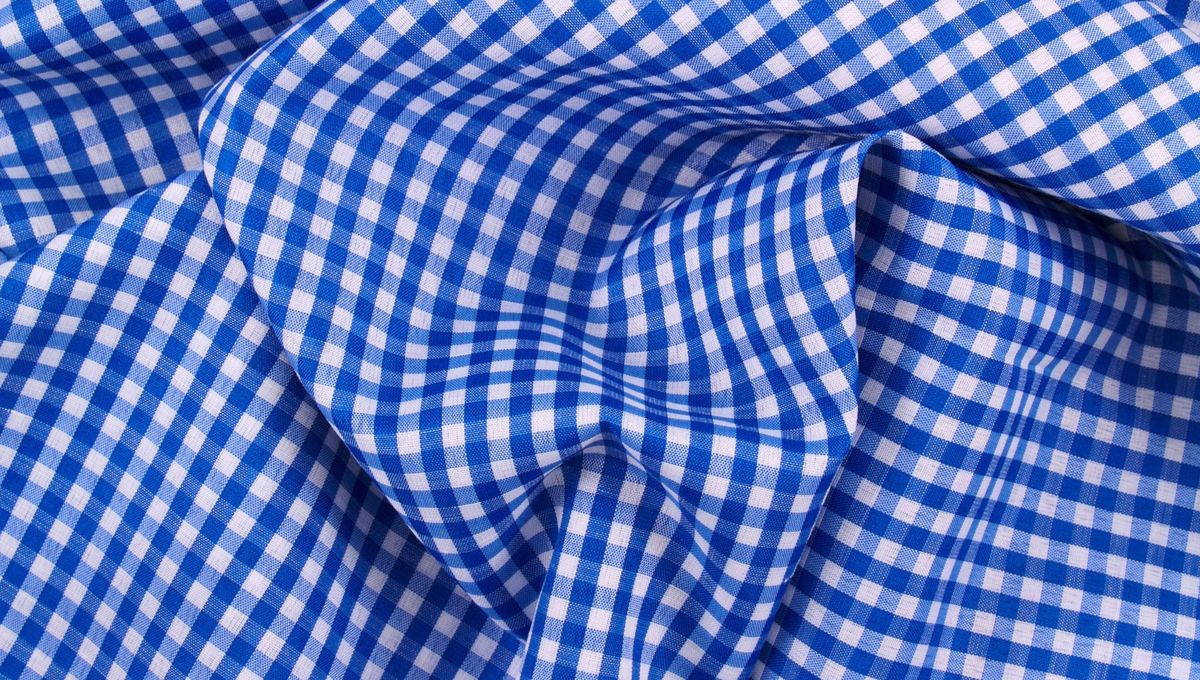 El mantel evita daños en la mesa y manchas en la madera, además decora los espacios de la casa. El mantel evita daños en la mesa y manchas en la madera, además decora los espacios de la casa.