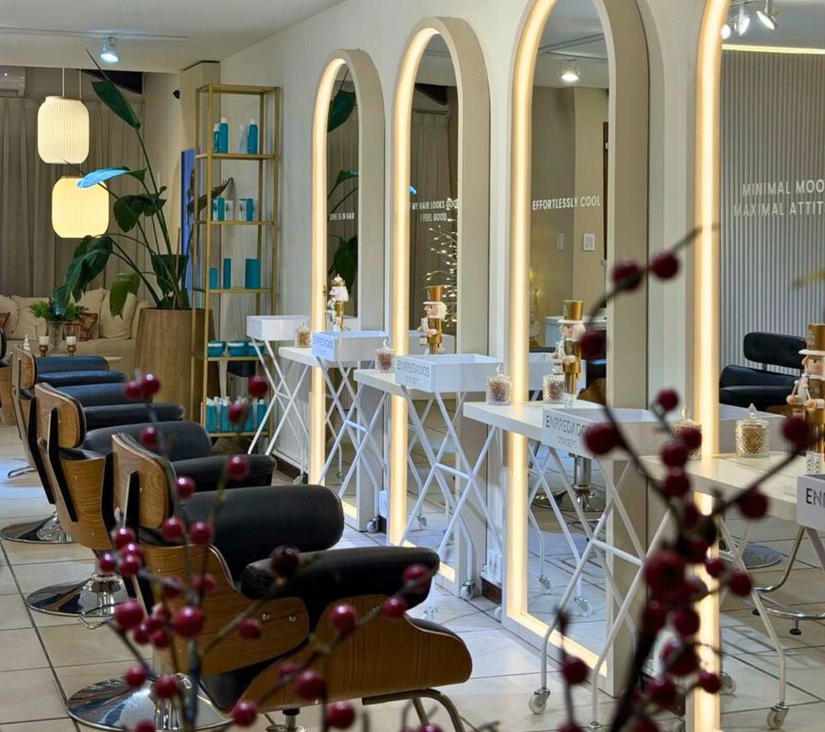 Agustín comenzó con una jarrita y una bacha móvil. Así comenzó a hacerse conocido. "Solo cuando me atreví a decir quién soy empecé a sentir la verdadera libertad", dice. El bullying lo marcó desde muy chico. Agustín comenzó con una jarrita y una bacha móvil. Así comenzó a hacerse conocido. "Solo cuando me atreví a decir quién soy empecé a sentir la verdadera libertad", dice. El bullying lo marcó desde muy chico.