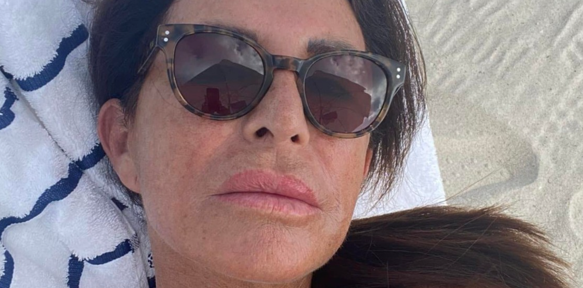 Sexo en pleno vuelo. Sandra Marcela Olivera de 59 años es comerciante y divorciada. Sexo en pleno vuelo. Sandra Marcela Olivera de 59 años es comerciante y divorciada.