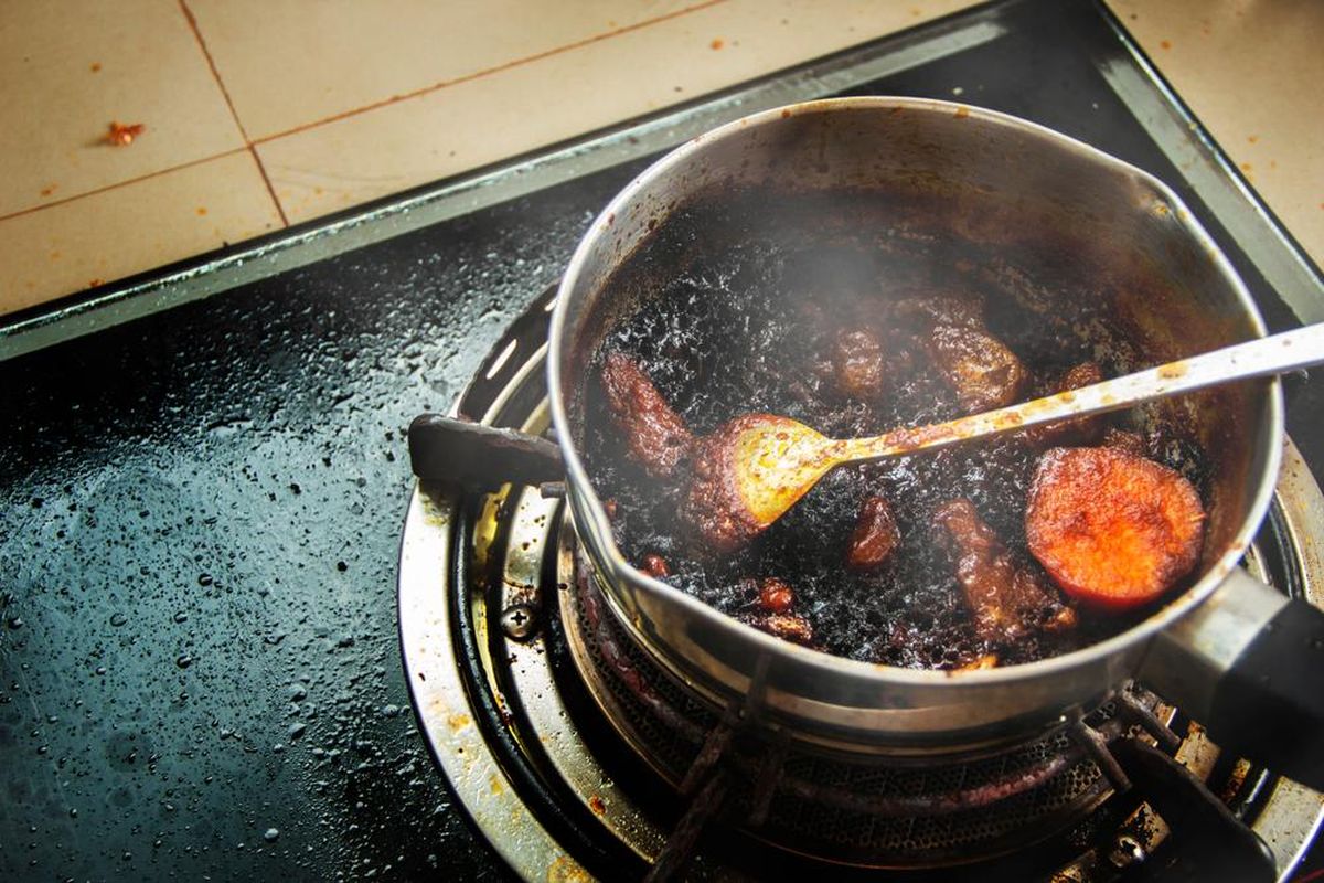 Comida quemada. Comida quemada.