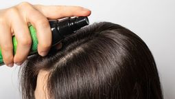 Skinification capilar: la revolución para retrasar las canas y rejuvenecer tu pelo
