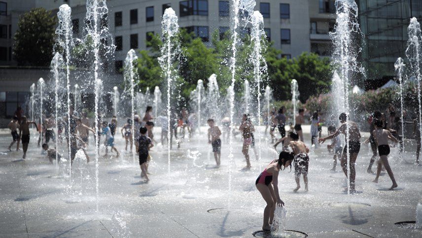Con estas altas temperaturas es más frecuente que los niños presenten cuadros de gastroenteritis y relacionados con la ola de calor.&nbsp;