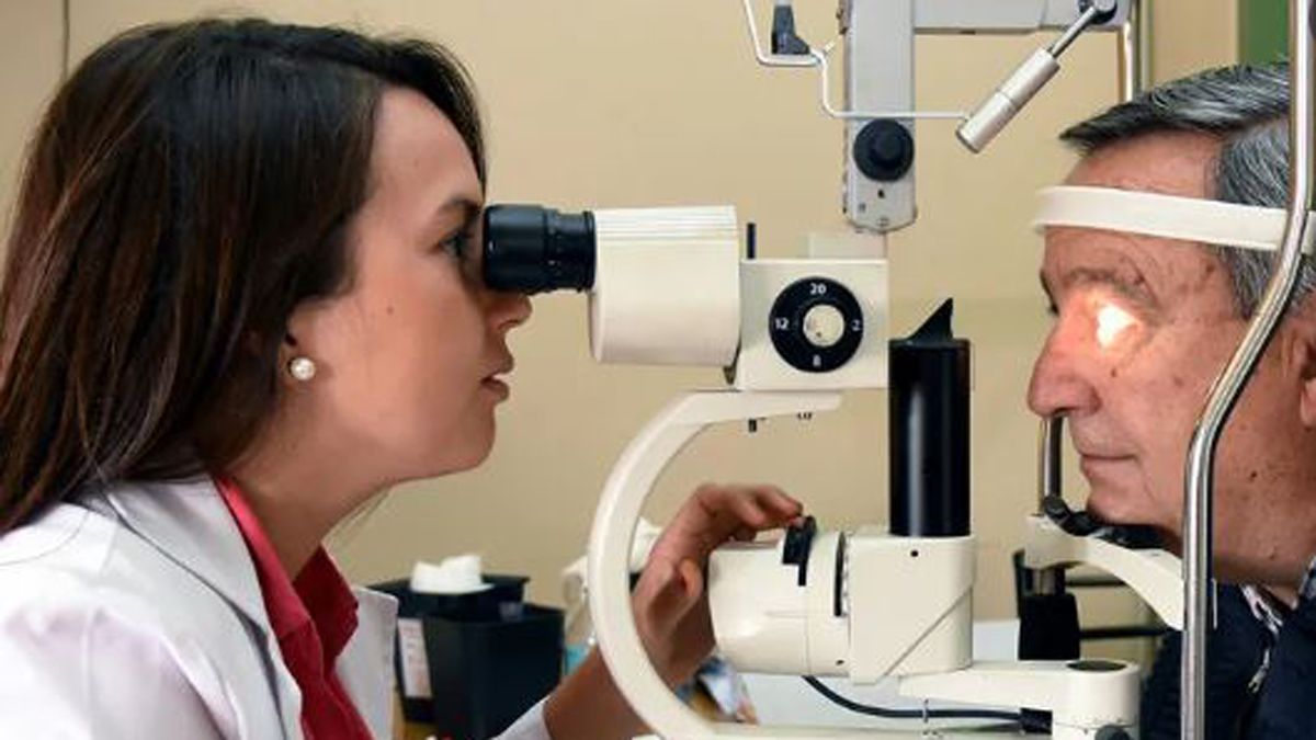 Los oftalmólogos de Mendoza tgienen severos problemas pra adquirir insumos. Por eso cada vez son más los que no reciben obras sociales y prepagas.