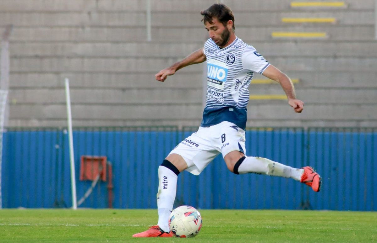Diego Tonetto, uno de los destacados de Independiente Rivadavia en San Luis