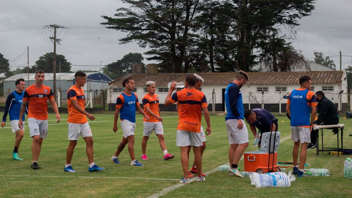 Independiente Rivadavia deja Mar del Plata antes de tiempo
