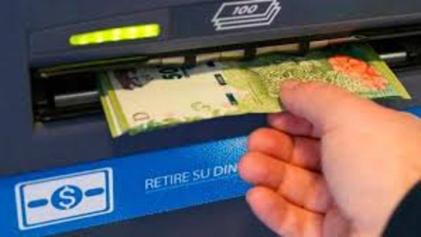Bono de $10.000: quiénes cobran el IFE desde el lunes 24 de agosto