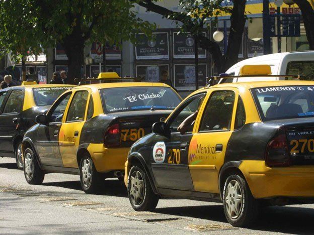 Para setiembre se espera un aumento en la tarifa de taxis